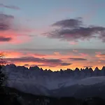 Πανσιόν Lunga Via Delle Dolomiti *