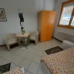 Lunga Via Delle Dolomiti *