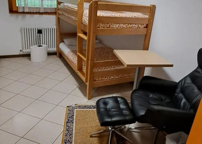 Lunga Via Delle Dolomiti *